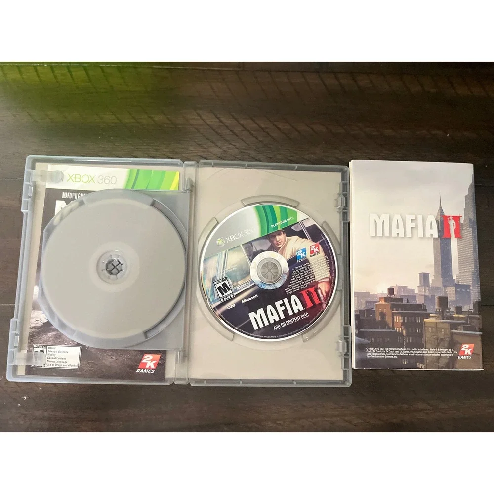 Mafia II Platinum Hits Xbox 360 2-Disc Set with Add-On Content Manual and Map